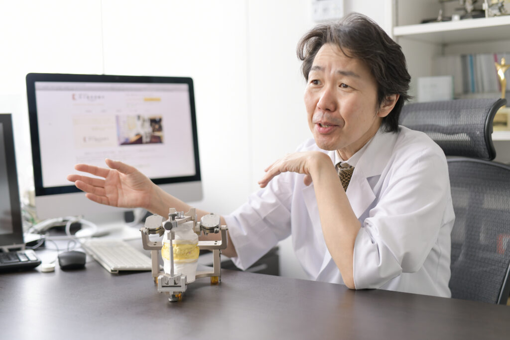 札幌市の歯医者「谷口歯科診療所」の4代目院長の谷口昭博
