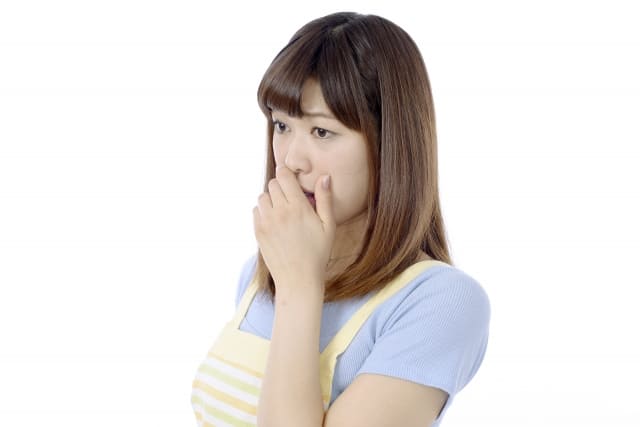 札幌市の歯医者「谷口歯科診療所」のなぜ「他人の仕草」が気になってしまうのか？口臭心理の深い悩み